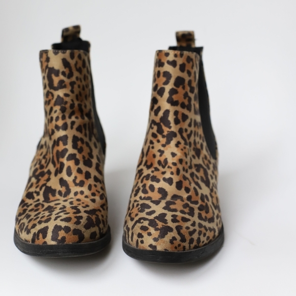 H&M Divided Leopard Print Ankle Booties - Picture 2 of 11